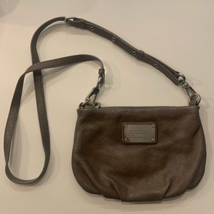 MARC by MARC JACOBS gray pouch crossbody